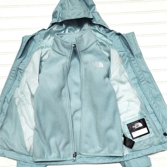 The North Face Girls Mt. View Hooded Triclimate 3-in-1 Jacket - Picture 6 of 14